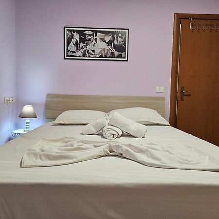 Bral Apartments 8 Two-Bedroom Beachfront Δυρράχιο Εξωτερικό φωτογραφία